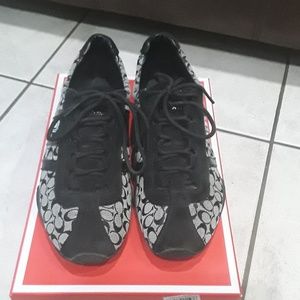 Coach shoes size 8 black and white